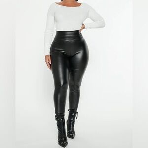 Always Around Faux Leather Legging NEW 🏷️